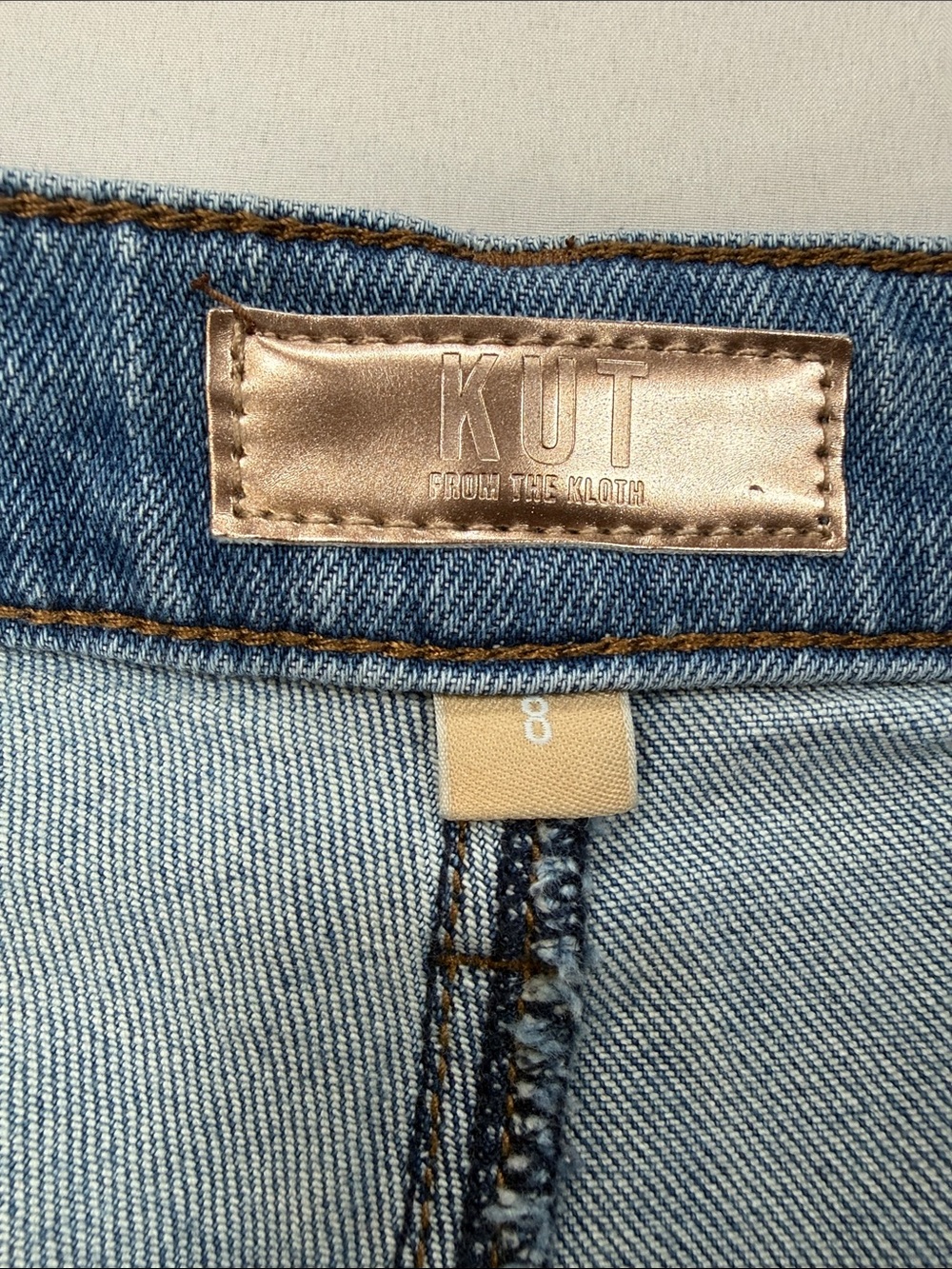 Kut from the Kloth Medium Wash Wide-Leg Jeans - Picture 5 of 7
